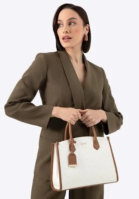 Damski kuferek z imitacji skóry w tłoczone logo kremowo - brązowy Wittchen