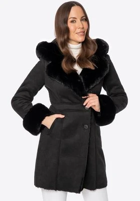 Damski płaszcz - futerko z kapturem czarny Wittchen