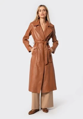 Damski płaszcz skórzany z paskiem jasny brąz Wittchen