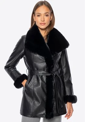 Damski płaszcz z ekoskóry z futerkowymi detalami czarny Wittchen