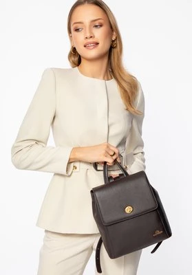 Damski plecak skórzany z prostokątną klapą ciemny brąz Wittchen