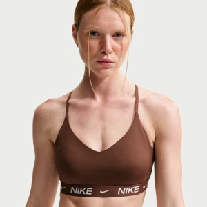 Damski regulowany stanik sportowy z wkładkami Nike Indy Light Support - Brązowy