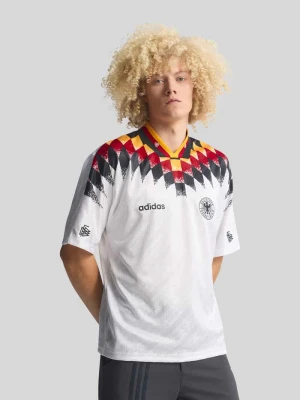 damski t-shirt o kroju regular fit z detalem z logo dfb adidas Sportswear