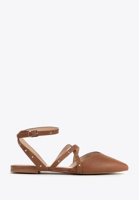 Damskie baleriny ze skóry z metalowymi akcentami brązowe Wittchen