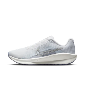 Damskie buty do biegania po asfalcie Nike Downshifter 13 - Biel