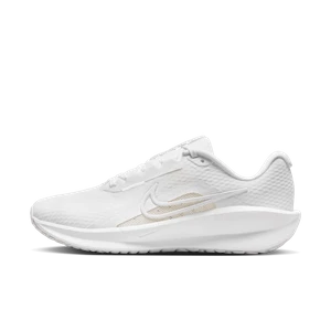 Damskie buty do biegania po asfalcie Nike Downshifter 13 - Biel