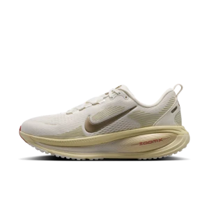 Damskie buty do biegania po asfalcie Nike Vomero 18 - Biel
