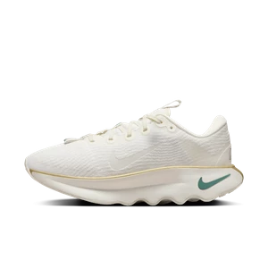 Damskie buty do chodzenia Nike Motiva - Biel