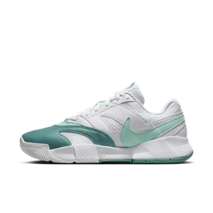 Damskie buty do tenisa NikeCourt Lite 4 - Biel
