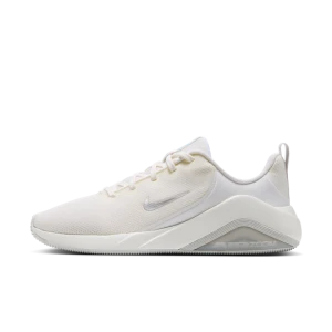Damskie buty treningowe Nike Bella 7 - Biel