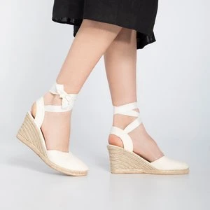 Damskie espadryle z wycięciem wiązane Wittchen