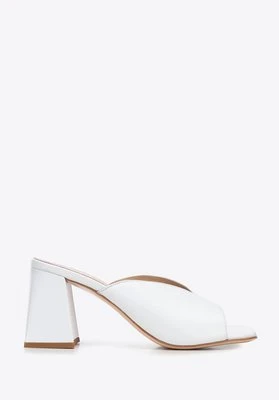 Damskie klapki na słupku ze skóry naturalnej białe Wittchen