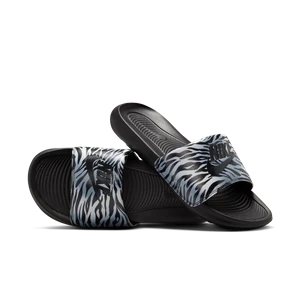 Damskie klapki z nadrukiem Nike Victori One - Czerń