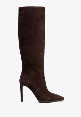 Damskie kozaki ze skóry naturalnej zamszowej na szpilce brązowe Wittchen