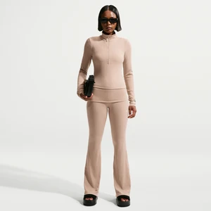 Damskie przylegające spodnie prążkowane ze średnim stanem Nike Chill Knit - Brązowy