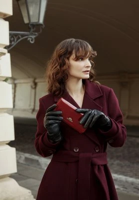 Damskie rękawiczki skórzane z klamerkami czarne Wittchen