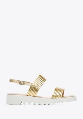 Damskie sandały z szerokimi paskami na platformie złote Wittchen