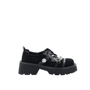 Damskie skórzane półbuty z aplikacją GOE SS2N4076