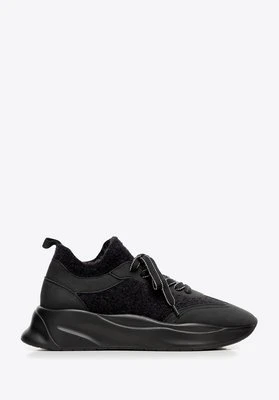 Damskie sneakersy z ekoskóry i sztucznego futerka czarne Wittchen