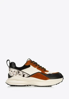 Damskie sneakersy z połyskującą wstawką brązowo-kremowe Wittchen