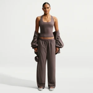 Damskie spodnie o kroju oversize NikeSKIMS Stretch Nylon - Brązowy