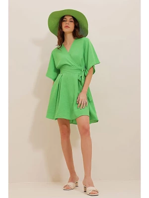 Defile Sukienka w kolorze zielonym rozmiar: M