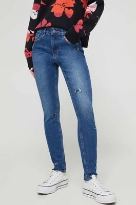 Desigual jeansy DENIS damskie kolor granatowy 24SWDD01