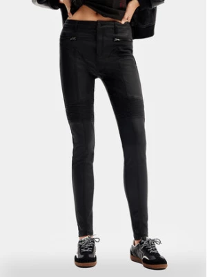 Desigual Spodnie z imitacji skóry Oslo 24SWPW26 Czarny Slim Fit