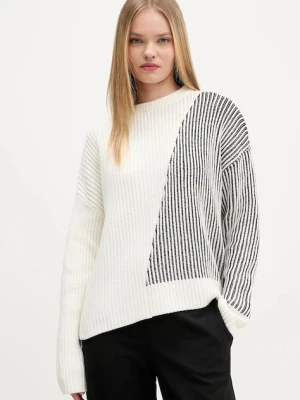 Desigual sweter NOME damski kolor beżowy ciepły 25WWJF26