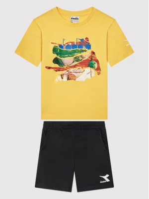 Diadora Komplet t-shirt i szorty sportowe Playground 102.178252 Żółty Regular Fit