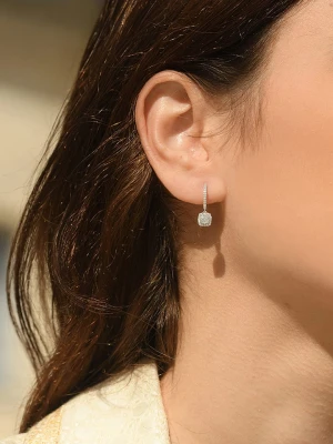 DIAMANTA Złote kolczyki "Quadra" z diamentami rozmiar: onesize