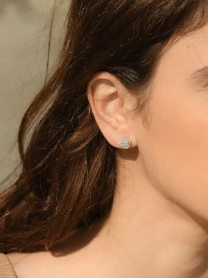 DIAMANTA Złote kolczyki-wkrętki "Carré richesse" z diamentami rozmiar: onesize