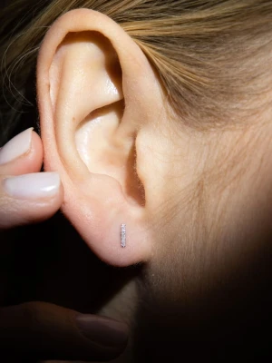 DIAMANTA Złote kolczyki-wkrętki "Precious Barrette" z diamentami rozmiar: onesize