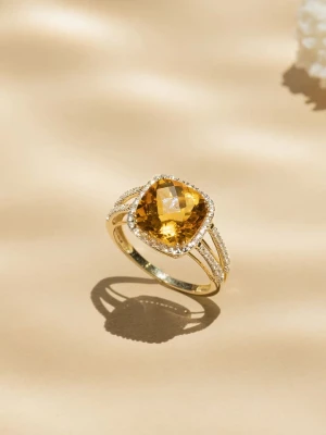 ATELIER DU DIAMANT Złoty pierścionek "Divine" z diamentami rozmiar: 48