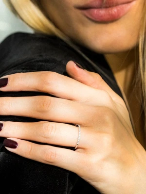 DIAMOND & CO Złoty pierścionek "Simply you" z diamentami rozmiar: 54 srebrny