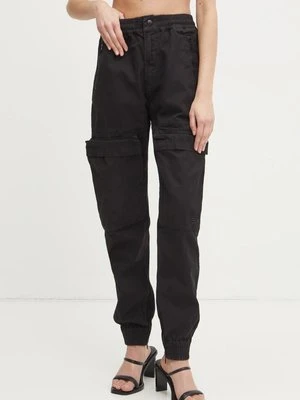 Diesel spodnie bawełniane P-RIDE-Q3 TROUSERS kolor czarny fason cargo high waist A17383.0NJBP