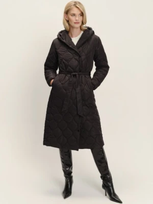 Długa czarna kurtka z paskiem w talii Greenpoint