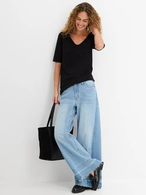 Długa koszulka podkreślająca figurę bonprix