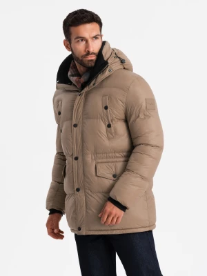 Długa męska kurtka puffer z zapinanymi kieszeniami – brązowa V2 OM-JALJ-0186
 -                                    XXL