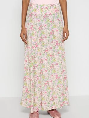 Długa spódnica & Other Stories