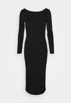 Długa sukienka Armani Exchange