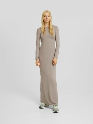 Długa sukienka Bershka