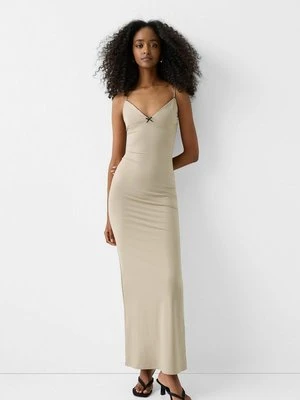 Długa sukienka Bershka