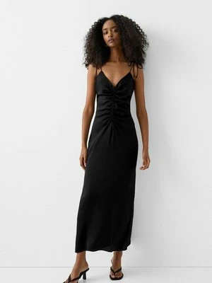 Długa sukienka Bershka