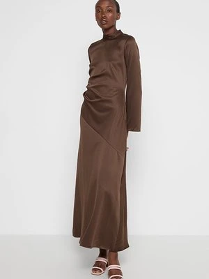 Długa sukienka Closet