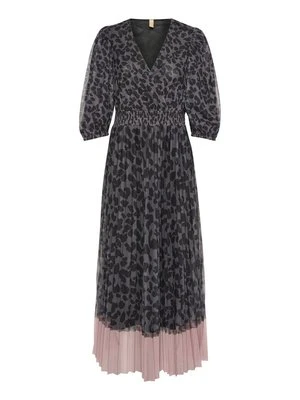 Długa sukienka culture