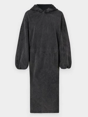 Długa sukienka Diesel