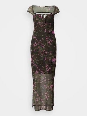 Długa sukienka Even&Odd