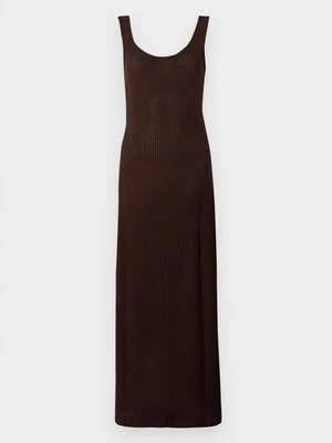 Długa sukienka Gina Tricot