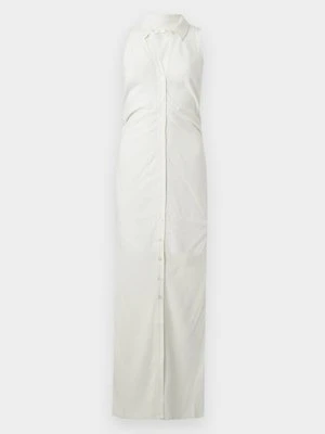 Długa sukienka Guess